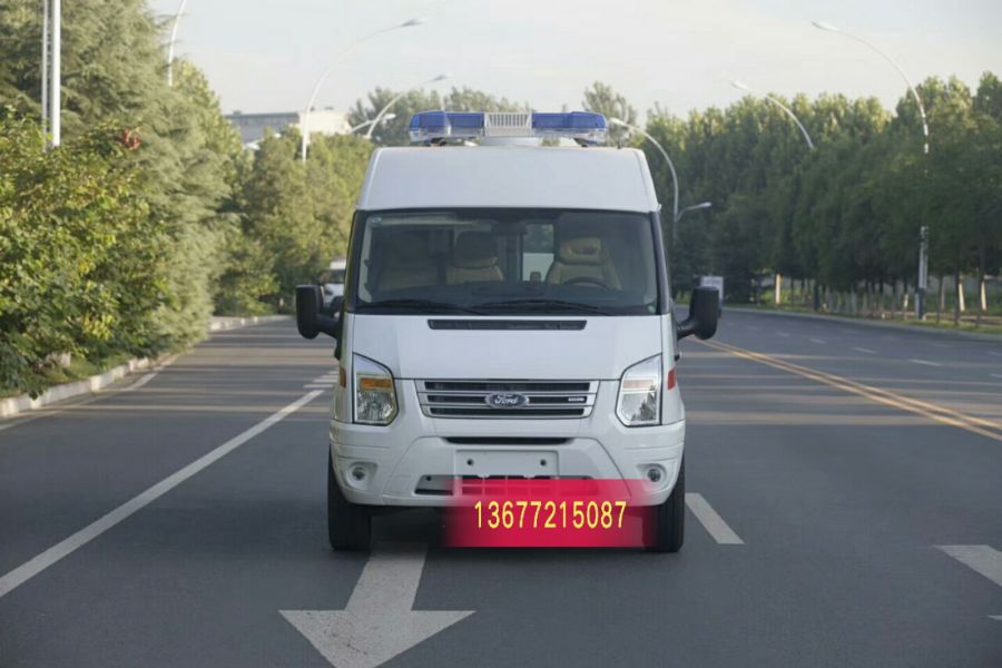 選擇福特全順V348救護(hù)車的優(yōu)勢是什么